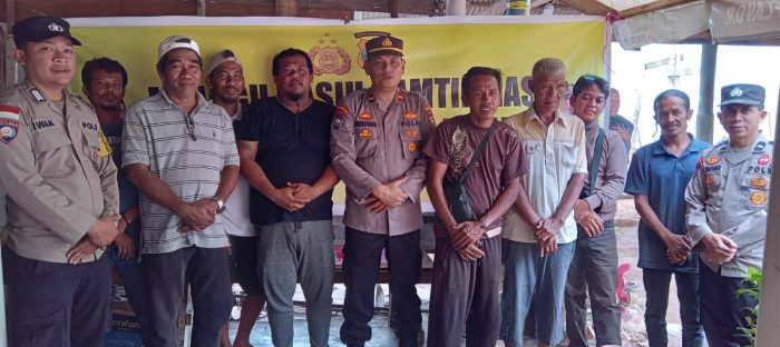 Polsek Batu Ampar Gelar Kegiatan Minggu Kasih Kamtibmas Bersama Warga KP Seraya Batam