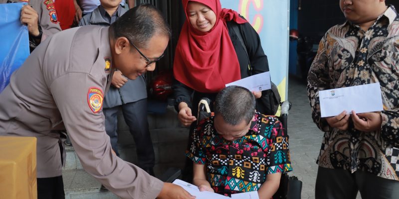 Perpenca Beri Apresiasi Polres Jember Sentuh Hati Disabilitas dan ODGJ