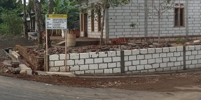 Pembangunan Drainase Desa Mlandangan Kecamatan Pace Kondusif