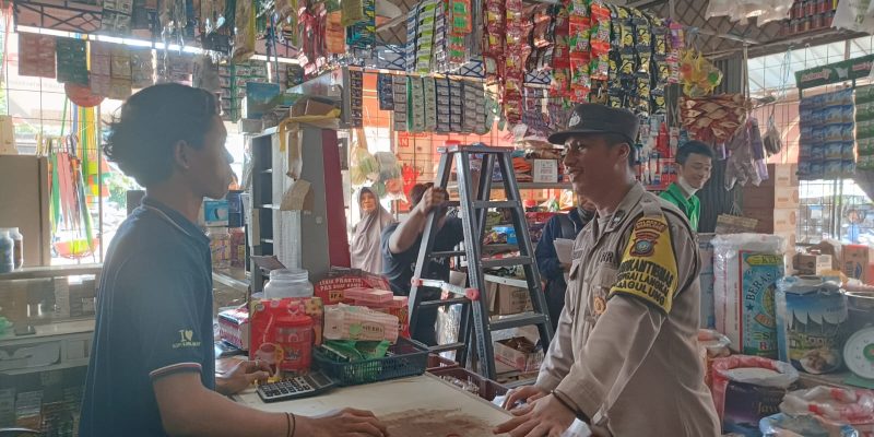 Antisipasi Gangguan Kejahatan Jalanan C3 Polsek Sagulung Melaksanakan Cipta Kondisi Dialogis