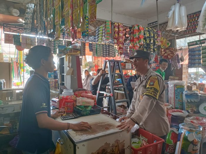 Antisipasi Gangguan Kejahatan Jalanan C3 Polsek Sagulung Melaksanakan Cipta Kondisi Dialogis