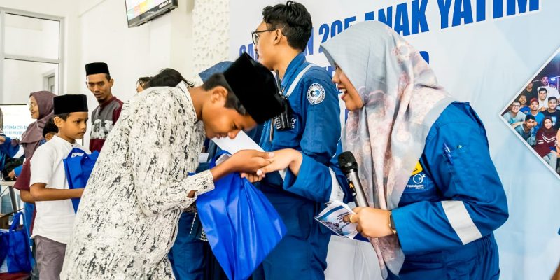 Pekerja Medco E&P Malaka Berikan Paket Santunan Bagi 295 Anak Yatim