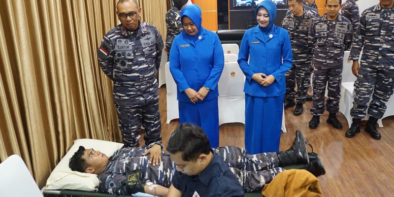 Lantamal IV Gelar Bakti Sosial dan Donor Darah Dalam Rangka Hari Armada 2023
