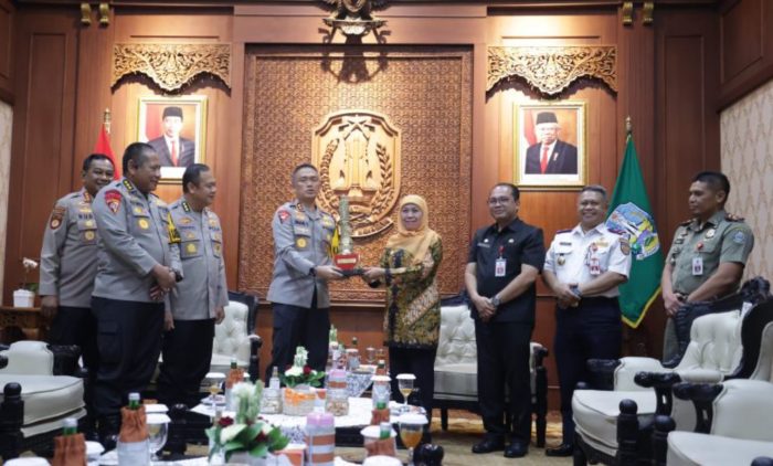 Kunjungi Gubernur Jawa Timur, Kapolda Jatim Siap Bersinergi Dukung Program Pemprov.