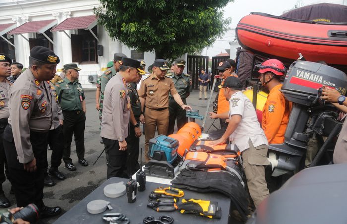 Forkopimda Surabaya Gelar Ape Pasukan Siaga Hadapi Bencana Hidrometeorologi