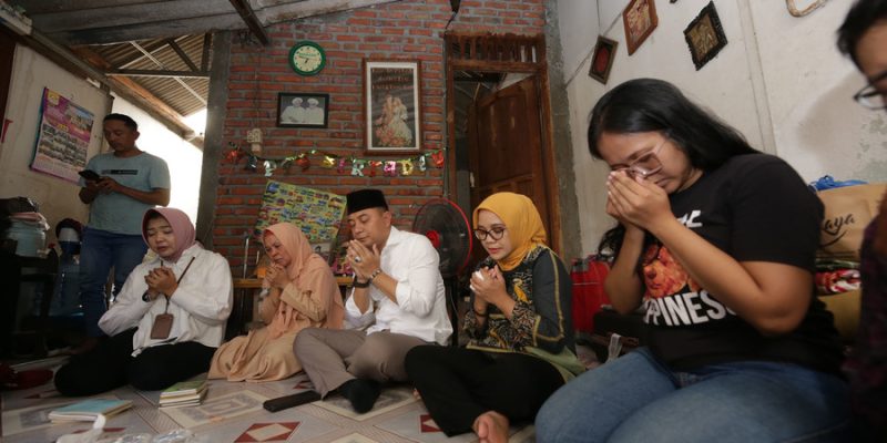 Wali Kota Eri Cahyadi Beri Santunan Korban Kecelakaan Maut Di Lumajang