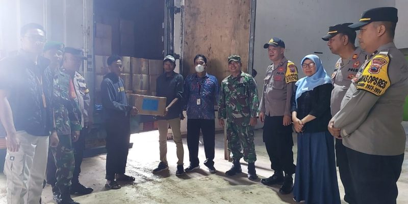 Polisi Perketat Gudang Penyimpanan Logistik KPU Kabupaten Pekalongan
