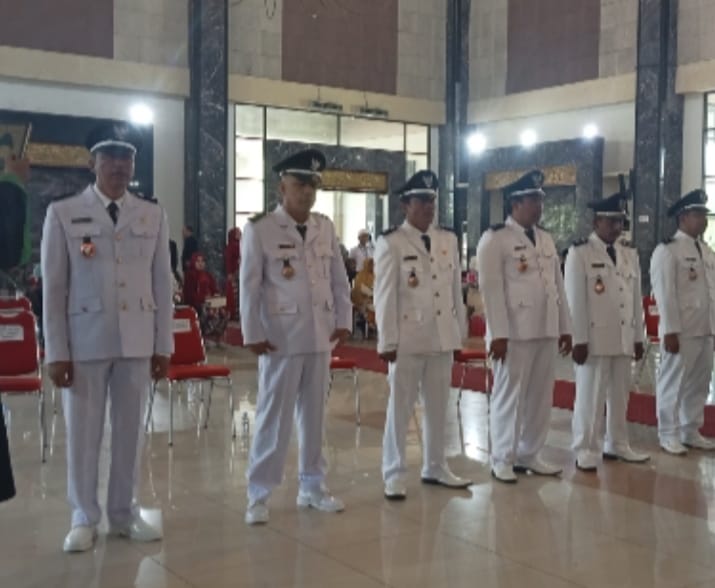 Dalam Rangka Pelantikan 14 Kepala Desa Di Gedung Rotoh Ebuh