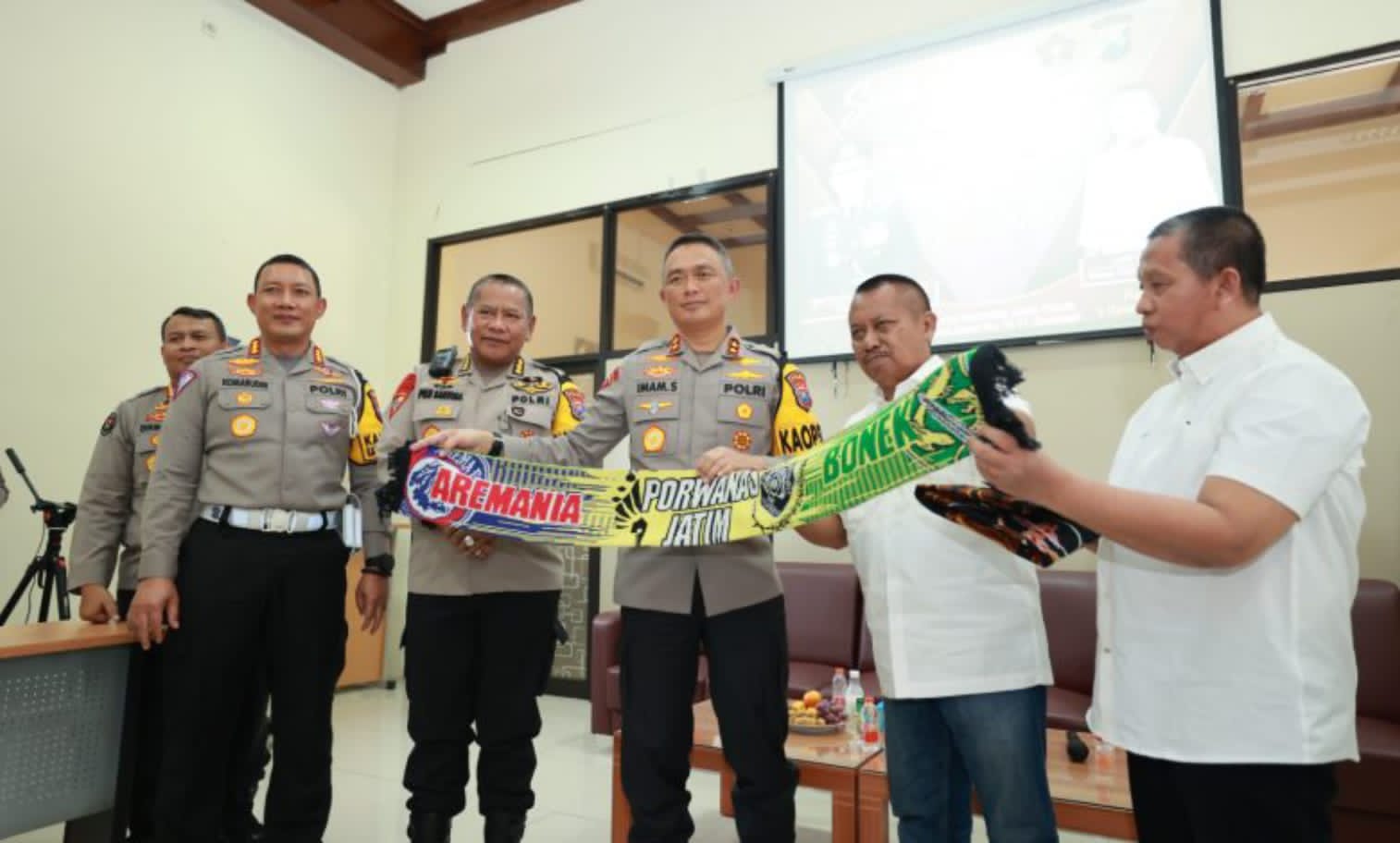 Kapolda Jatim Kunjungi Kantor PWI Jatim Perkuat Sinergitas Wujudkan Pemilu Damai