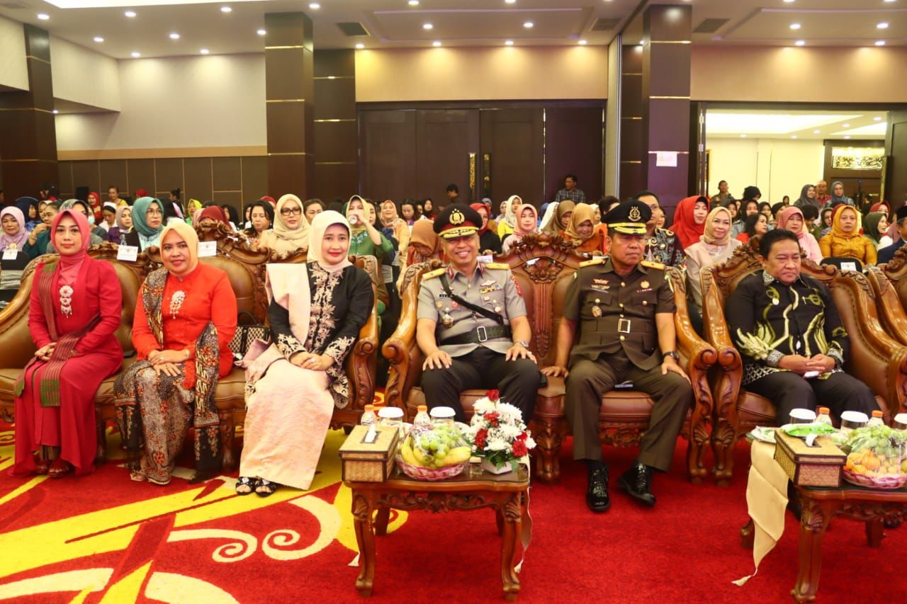 Wakapolda Hadiri Acara Peringatan Hari Ibu Ke – 95 Bersama Wagub