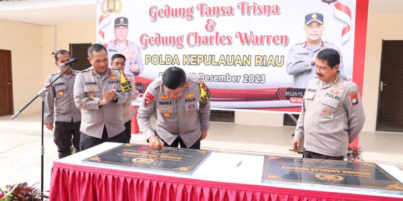 Wujud Komitmen Polisi, Kapolda dan Wakapolda Kepri Resmikan Gedung Tansa Trisna dan Charles Warren