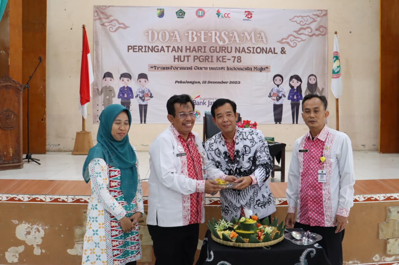Peringati HUT PGRI Ke-78 dan HGN, Tasyakuran dan Doa Bersama Digelar