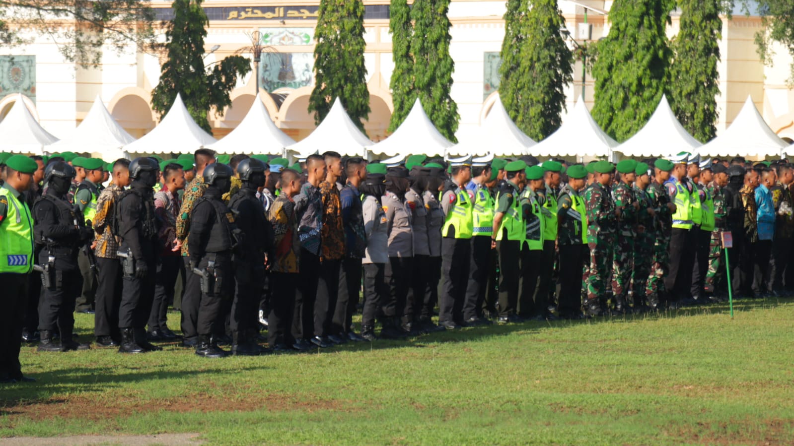 Sambut Kunker Presiden Jokowi, Gabungan Personel TNI-Polri Apel Gelar Pasukan