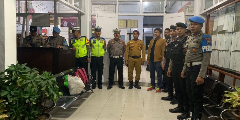 Patroli Gabungan Fungsi Kepolisian, Sasar Kantor dan Gudang Logistik KPU Kabupaten Pekalongan