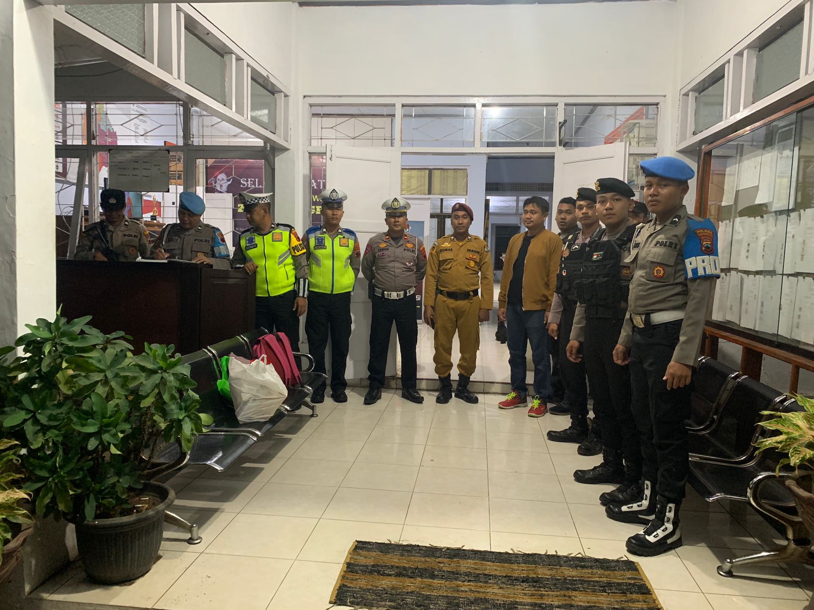 Patroli Gabungan Fungsi Kepolisian, Sasar Kantor dan Gudang Logistik KPU Kabupaten Pekalongan