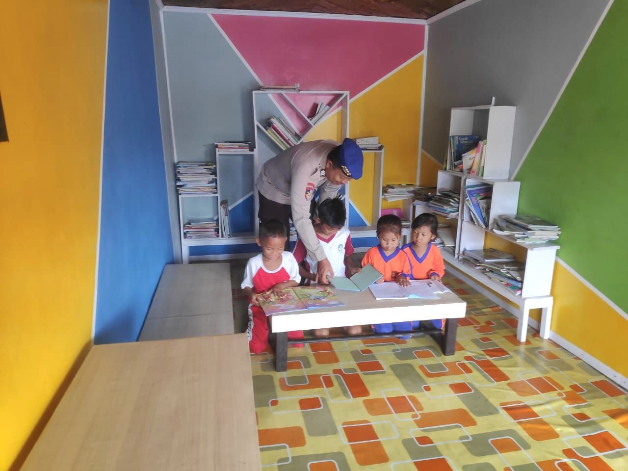 Mako Perwakilan Pegatan Masih Rutin Dikunjungi anak-anak Pesisir Desa Pegatan