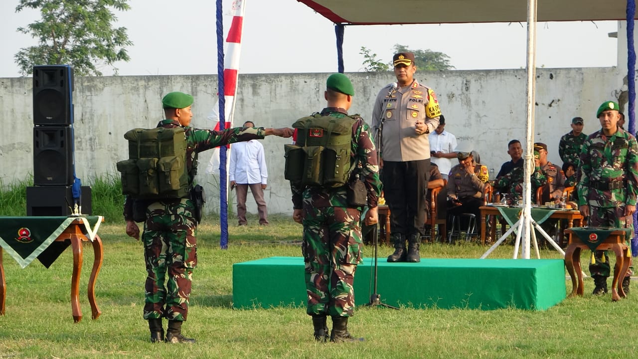Kapolres Pekalongan Pimpin Upacara Serah Terima Peleton Beranting Yudha Wastu Pramuka Jaya 2023