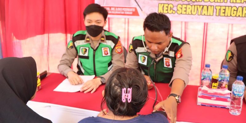 Polres Seruyan Gelar Bakti Sosial dan Bakti Kesehatan Untuk Masyarakat