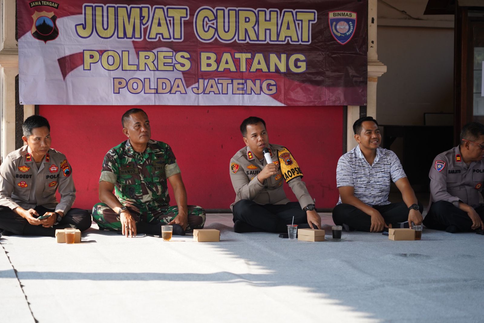 Dialog Kamtibmas : Jumat Curhat Polres Batang di Pendopo Kelurahan Watesalit