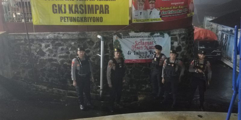 Personil Samapta Polres Pekalongan Amankan Giat Ibadah Natal di Petungkriyono