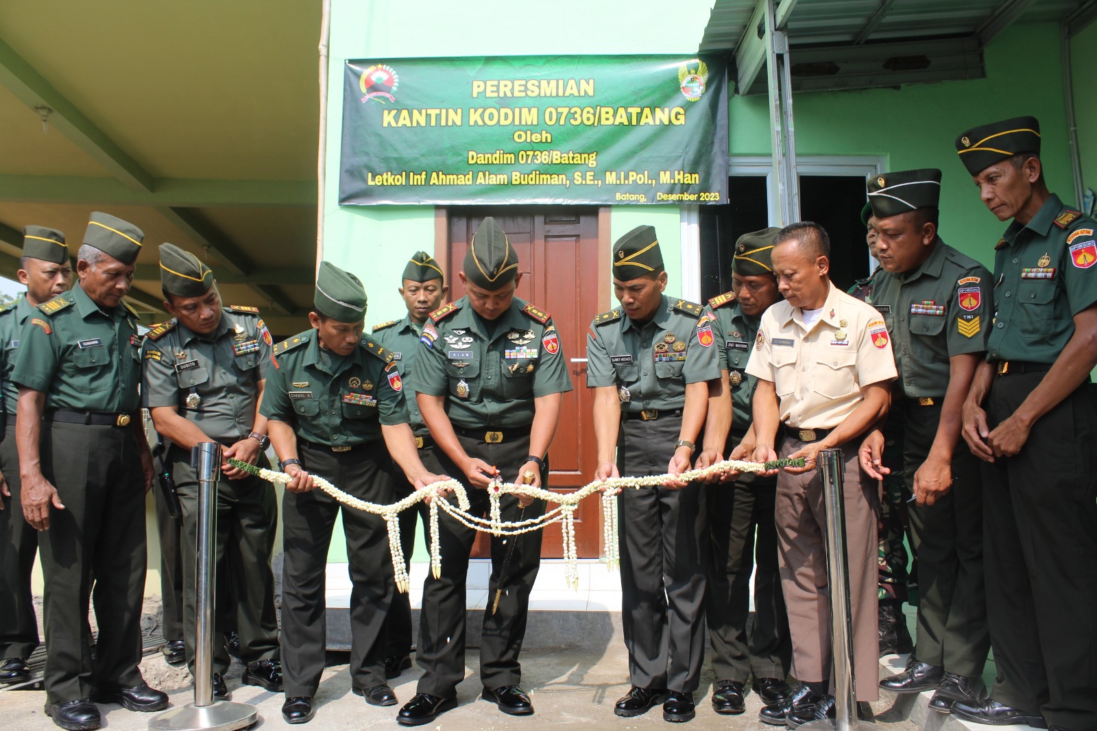 Dandim 0736/Batang Resmikan Kantin Sehat Kodim