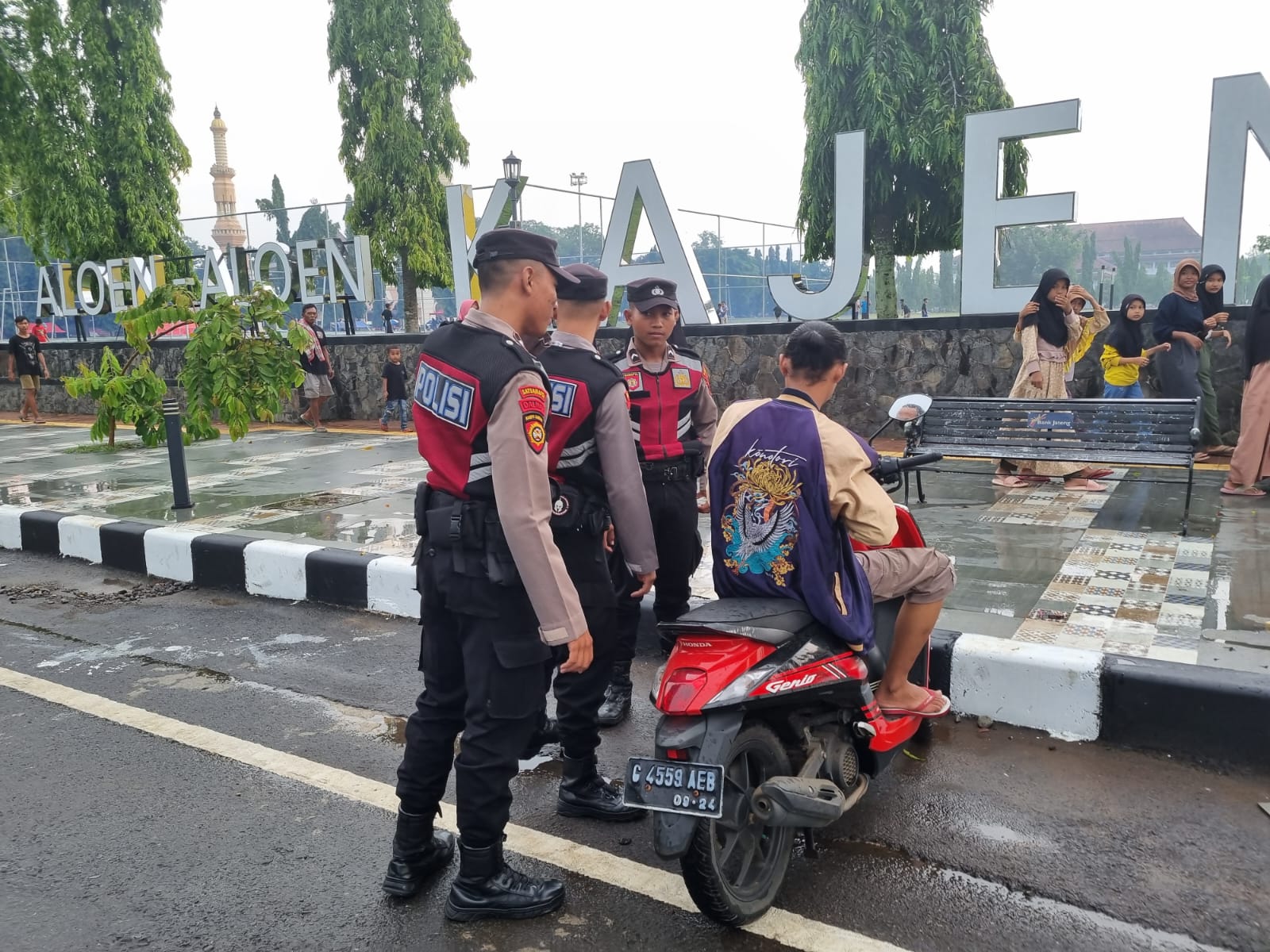 Patroli Kota, Anggota Samapta Polres Pekalongan Antisipasi Kriminalitas