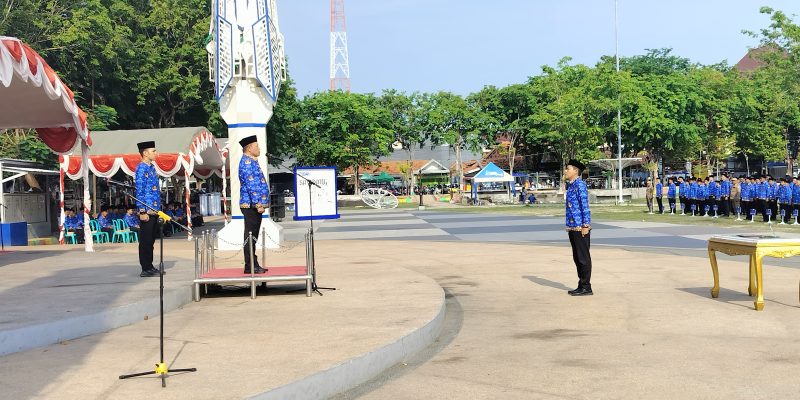Bupati Sampang Pimpin Apel Peringatan HUT Korpri Ke-52 Dan HUT PGRI Ke-78