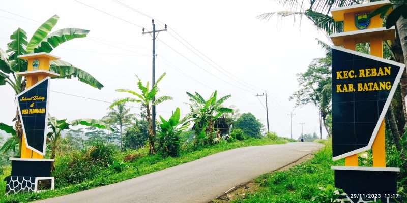 Pembangunan Gapura Joglo Perbatasan Desa Padomasan Realisasi Sesuai Harapan