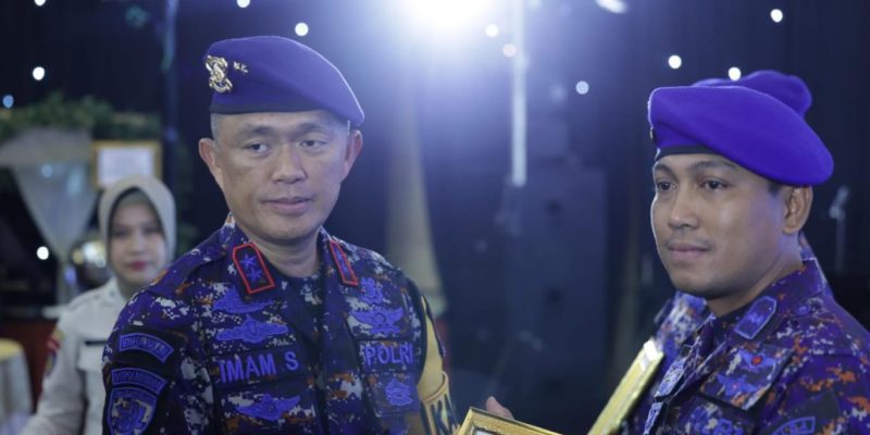 Pimpin Puncak Acara HUT Polairud Ke-73 Kapolda Jatim Apresiasi Keberhasilan Polairud
