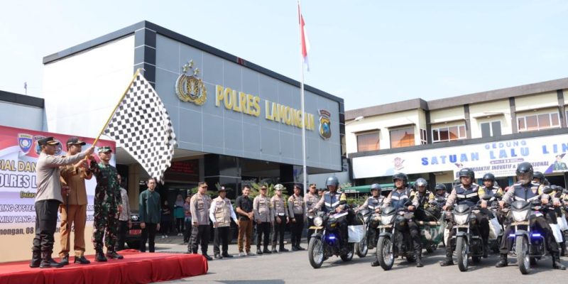 Polres Lamongan Membagikan1000 Paket Bantuan Sosial Untuk Meringankan Beban Warga Lamongan