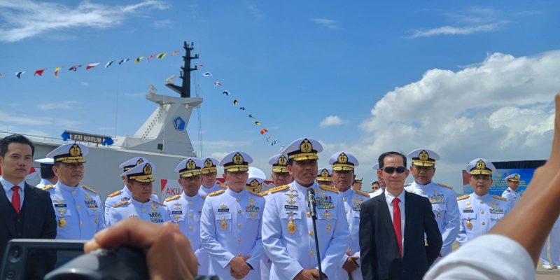 KASAL Resmikan Kapal Perang Republik Indonesia (KRI) Marlin-877 Dan Special Mission Combat Boat Di Batam