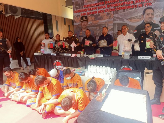 Ditresnarkoba Polda Jawa Timur Lakukan Pemusnahan Sabu, Ganja, Pil Ectacy, Pil LL.