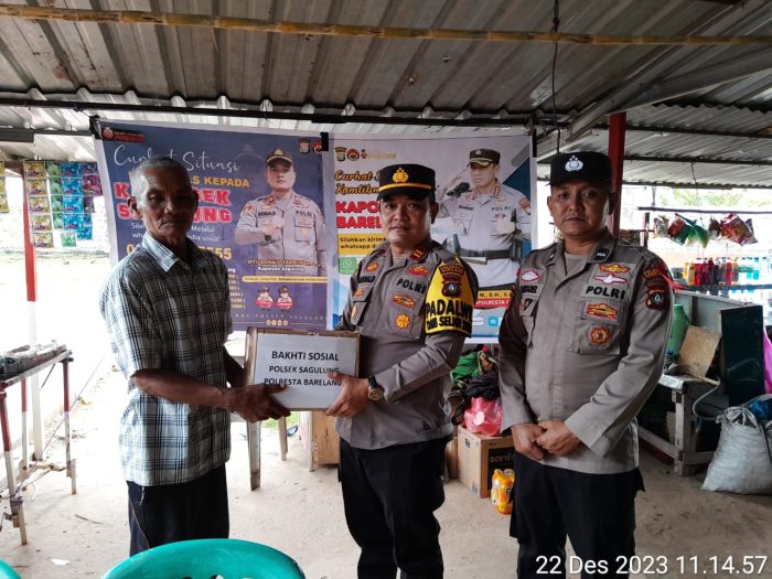 Kapolsek Sagulung Memimpin Langsung Gelar Jum’at Curhat Bersama Warga di Jembatan 1 Barelang