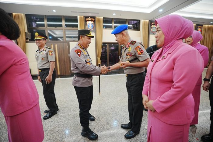 Kakorpolairud Baharkam Polri M. Yassin Kosasih Resmi Sandang Pangkat Irjen