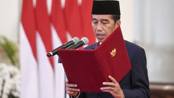Jokowi Lantik Pol Martinus Hukom Jadi Kepala BNN