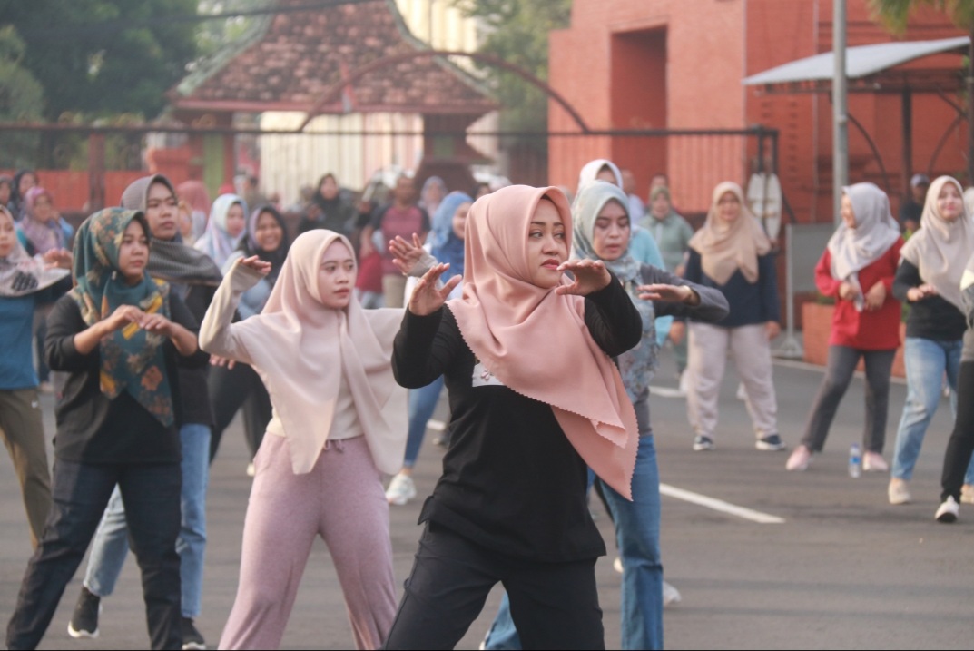 Jaga Kebugaran Tubuh, Pemkab Mojokerto Gelar Senam Bersama