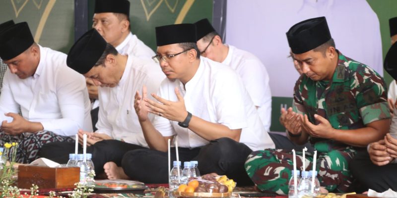 Bupati Gus Muhdlor Bersama Seribu Anak Yatim Piatu Doakan Kemakmuran dan Kesejahteraan Kabupaten Sidoarjo