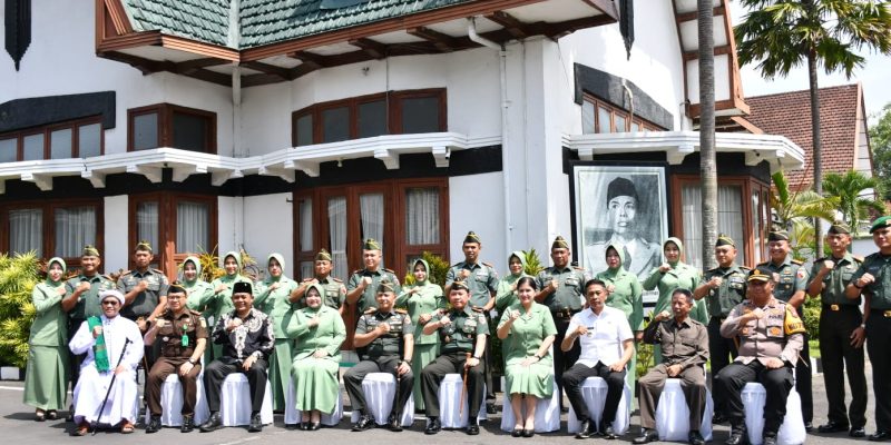 Dandim 0822 Bondowoso Sambut Kunker Pangdam V Brawijaya beserta Rombongan ke Makorem 083/Baladhika Jaya