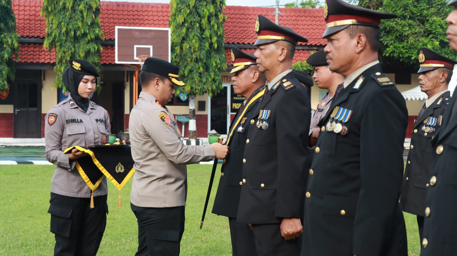 Polres Batang Gelar Wisuda Purna Bakti, 15 Anggota Memasuki Masa Pensiun