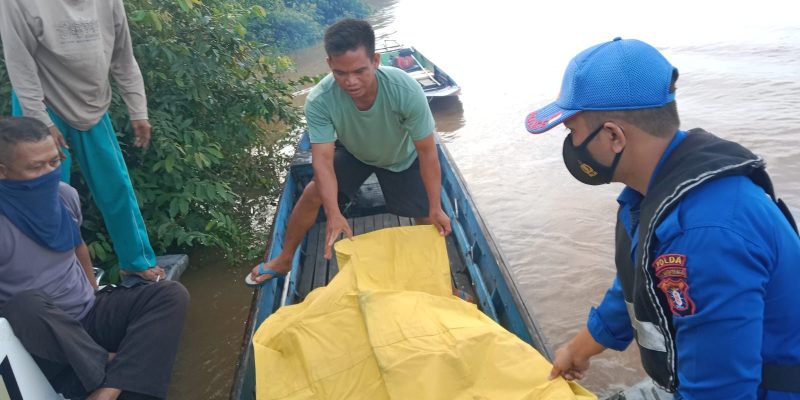 Hari Pencarian Jasad Terakhir Korban Laka Air Di DAS Barito  Berhasil Ditemukan