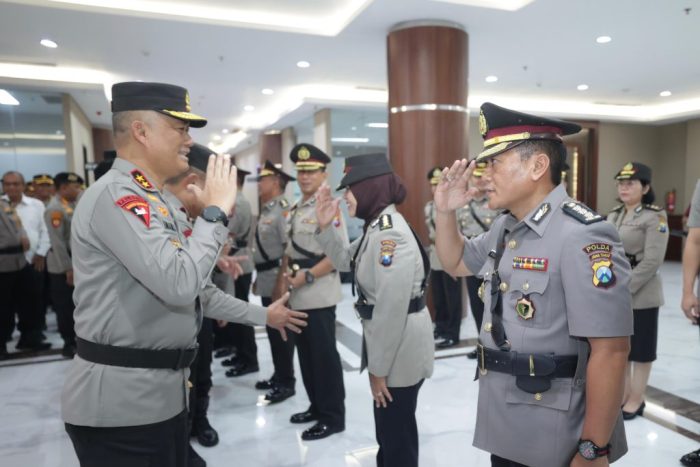 Kapolda Jatim Resmi Lantik Sejumlah Kapolres Dan PJU