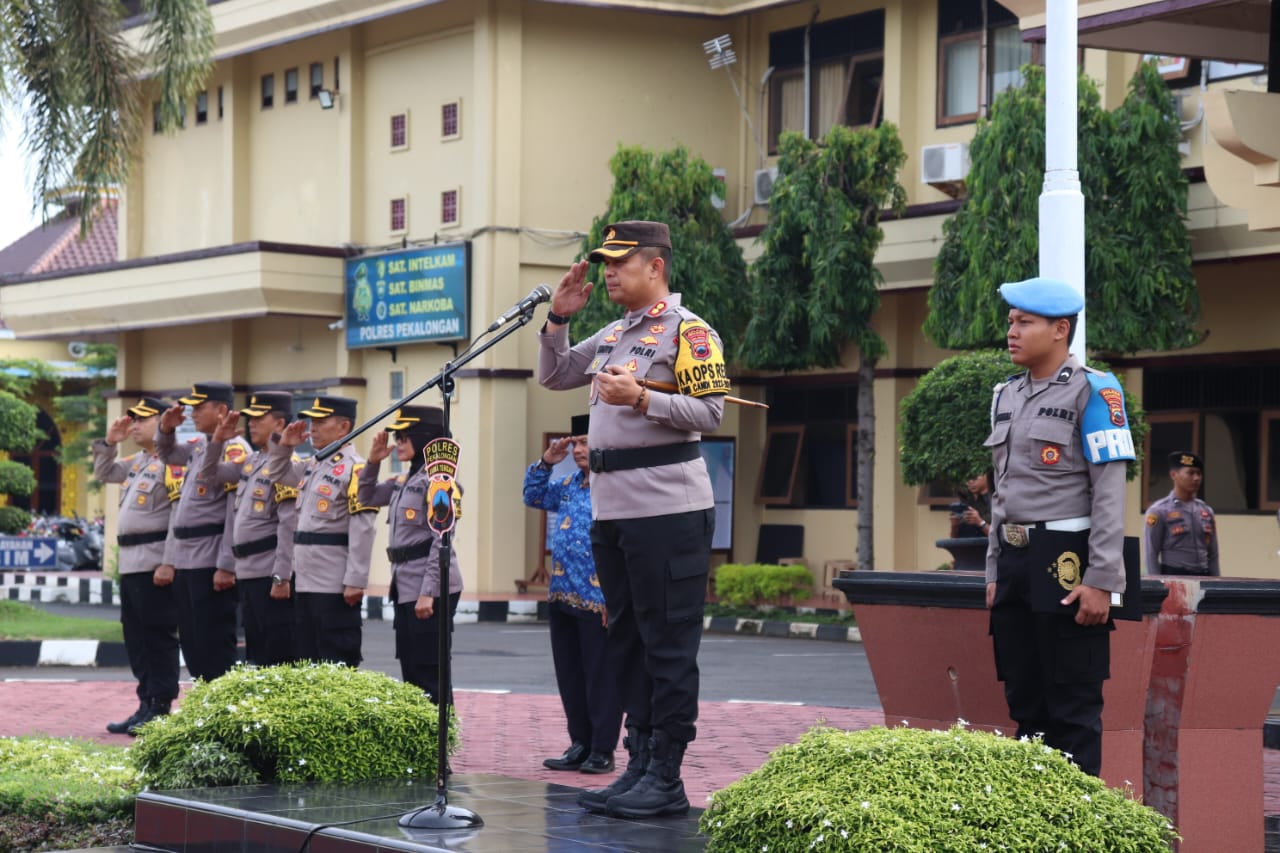 Kapolres Pekalongan Pimpin Upacara Hari Kesadaran Nasional