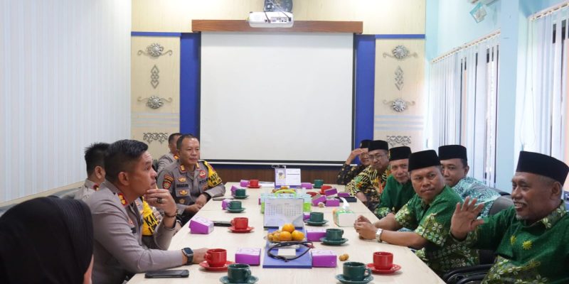 Kapolres Pekalongan Silaturahmi Ke Ketua Pimpinan Daerah Muhammadiyah Kabupaten