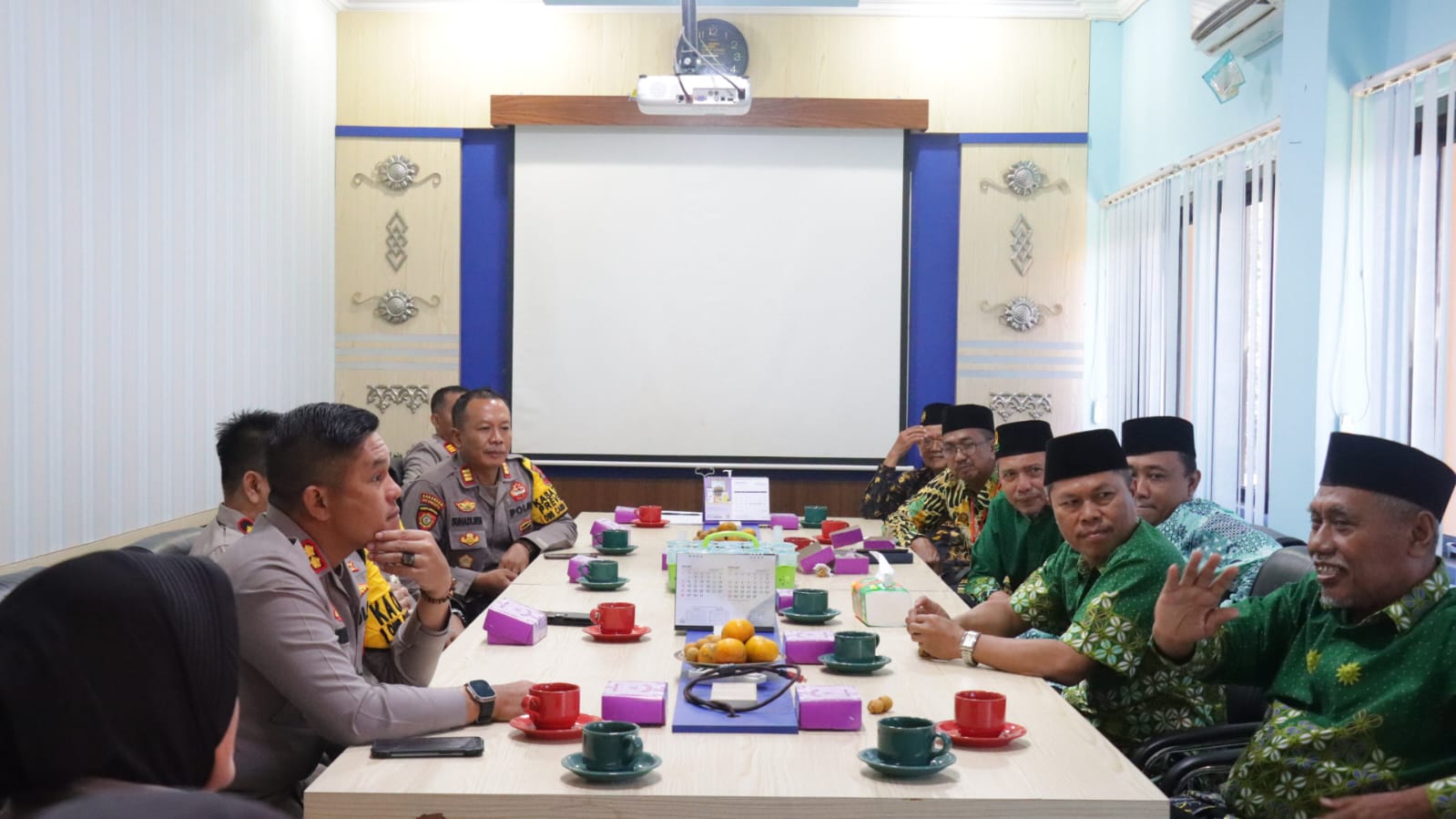 Kapolres Pekalongan Silaturahmi Ke Ketua Pimpinan Daerah Muhammadiyah Kabupaten
