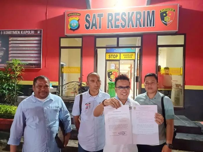 Gegara Spanduk Capres 02 Dicopot, Ketua Tim Hukum TKD Prabowo-Gibran Kepri Musrin Geram dan Datangi Mapolresta Barelang