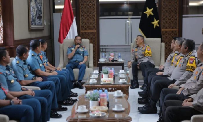 Sinergitas, Kapolda Jatim Terima Kunjungan Pangkoarmada ll