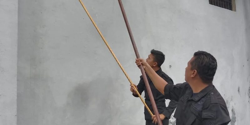 Pengecekan Rutin Teralis Kamar Hunian Warga Binaan Pemasyarakatan atau WBP Lapas Kelas IIA Lubuklinggau