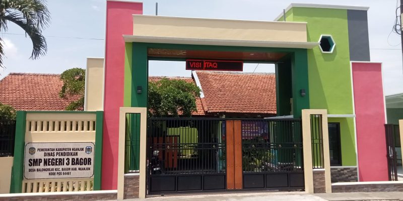 Rehabilitasi Beberapa Ruang Di Smpn 3 Bagor Rampung Di Kerjakan & Lancarkan Belajar Mengajar