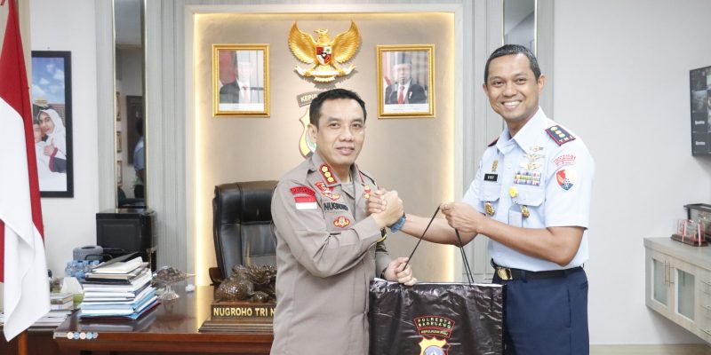 Kunjungan Danlanud Hang Nadim Batam di Sambut Hangat Kapolresta Barelang