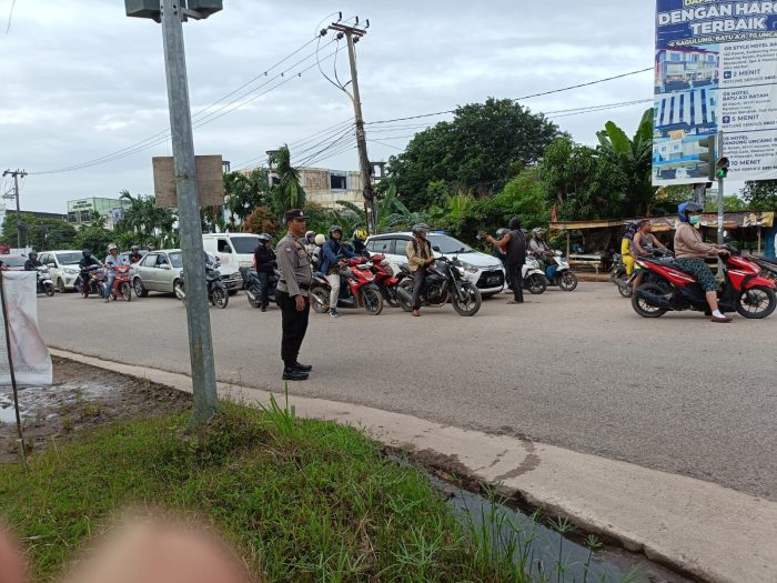 Antisipasi Kemacetan dan Mencegah Terjadinya Kejahatan Jalanan C3, Polsek Sagulung Rutin Gelar Strong Point Pagi